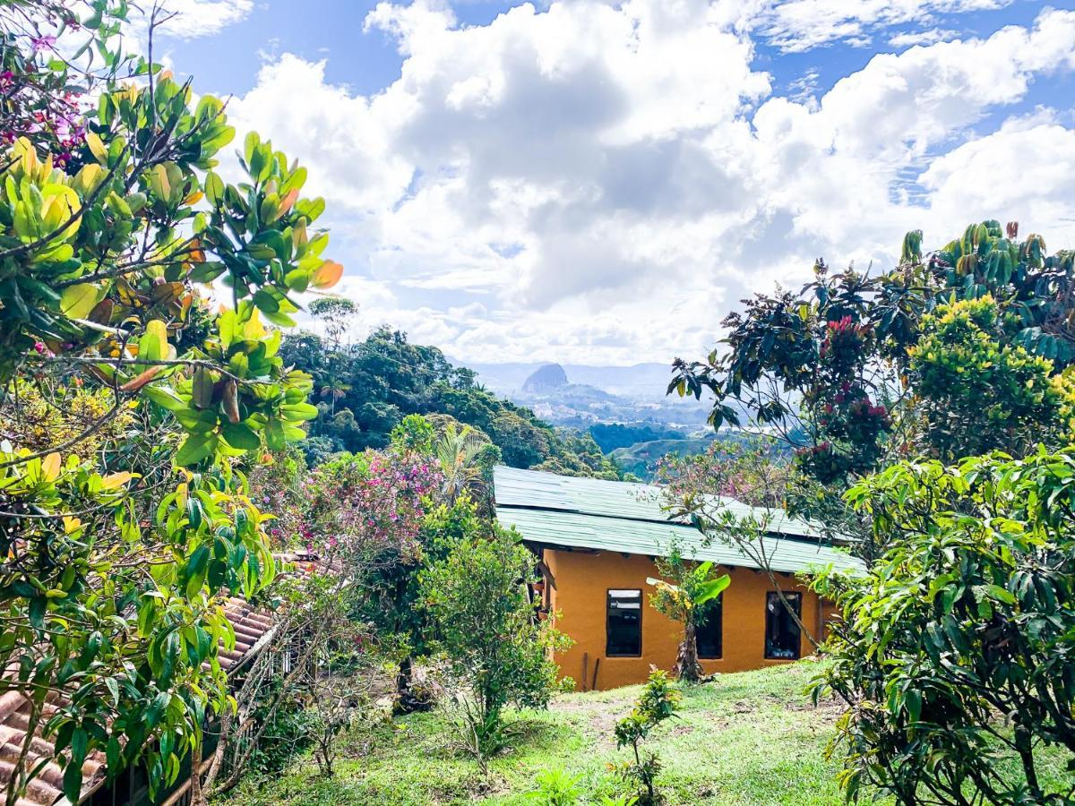 La Casa De Loto Retreat Guatapé Екстериор снимка