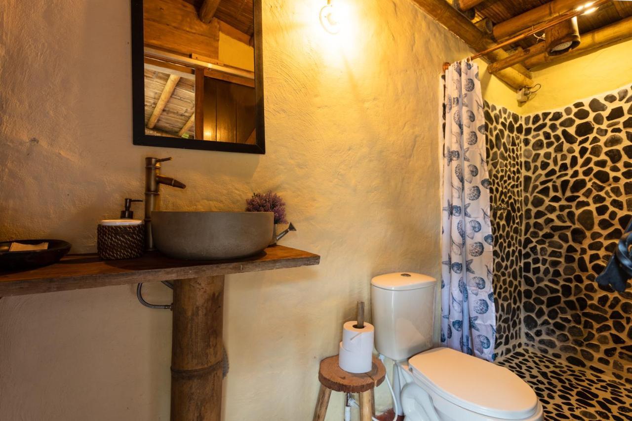 La Casa De Loto Retreat Guatapé Екстериор снимка