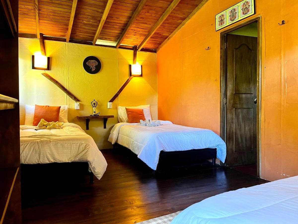 La Casa De Loto Retreat Guatapé Екстериор снимка